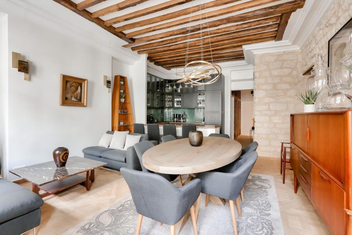 Luxurious 3bd With 3br And Ac *